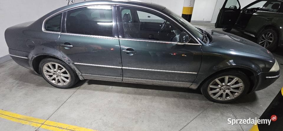 VW PASSAT B5 FL z 2004 roku z silnikiem 25 V6 poduszka powietrzna Toruń