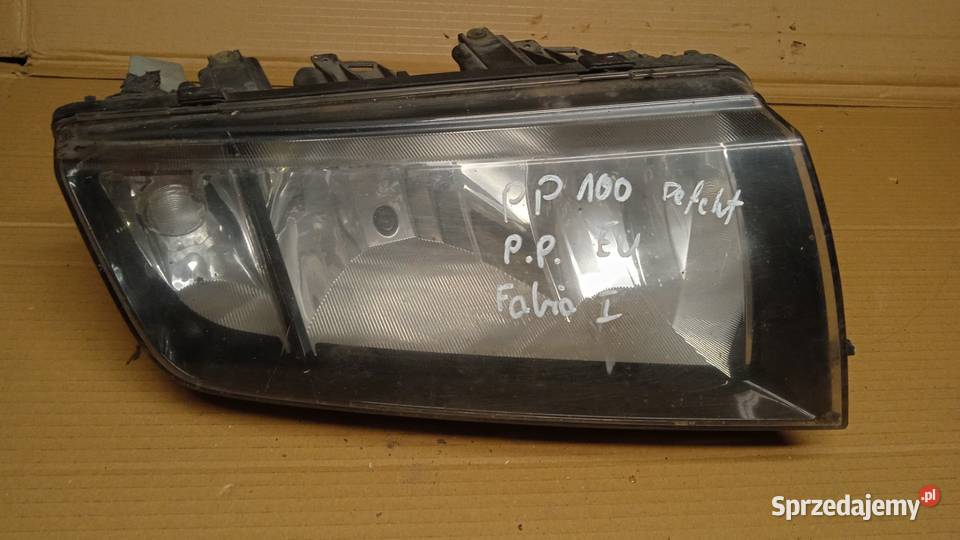 SKODA FABIA I LAMPA PRZÓD PRAWA DEFEKT EU Zbierkowo sprzedam
