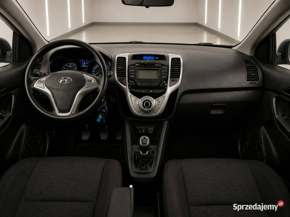 Hyundai ix20 14 benzynagaz LPGopłaconynowa czujnik parkowania ix20