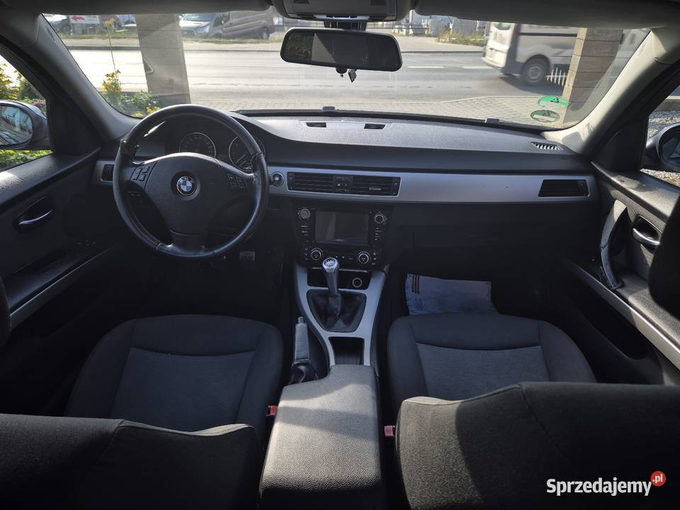 Bmw 318i E90 Sedan 2007 20 Benzyna 13500 125KM Katowice sprzedam
