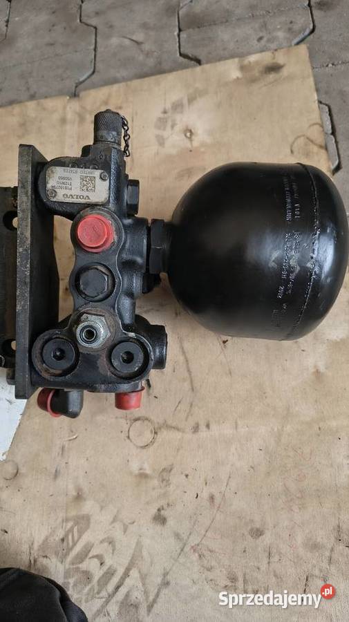 Hydro akumulator VOLVO P15182794 T12W10 świętokrzyskie Staszów