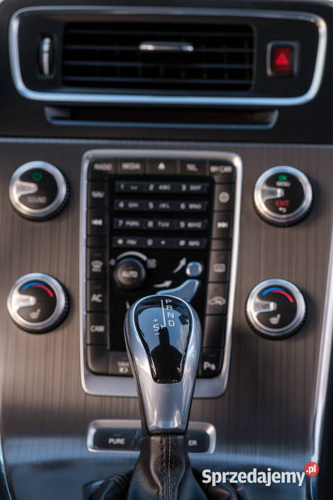Volvo V60 D6 AWD Plugin Hybrid Summum Puławy