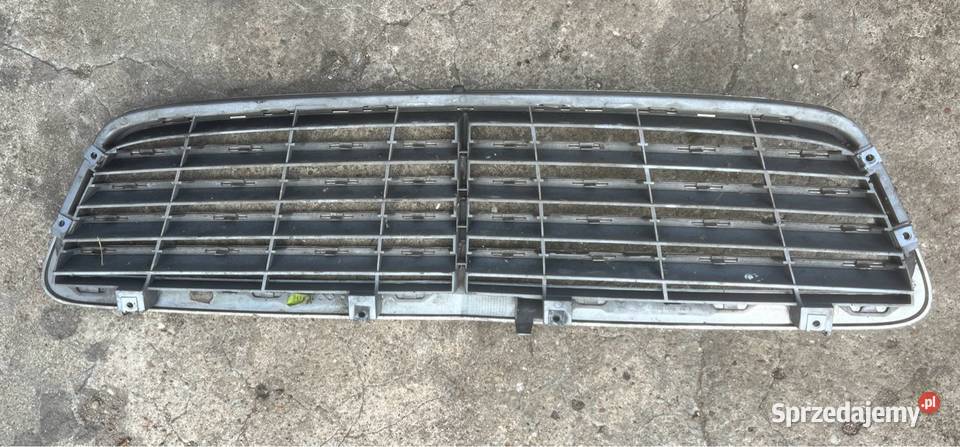 Girll atrapa Mercedes Klasa C W 203 sprzedam