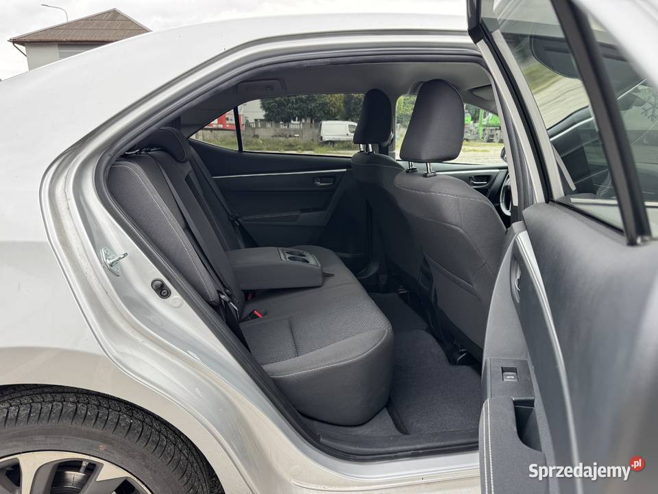 Toyota Corolla 16 BENZYNA Salon Polska VAT marża