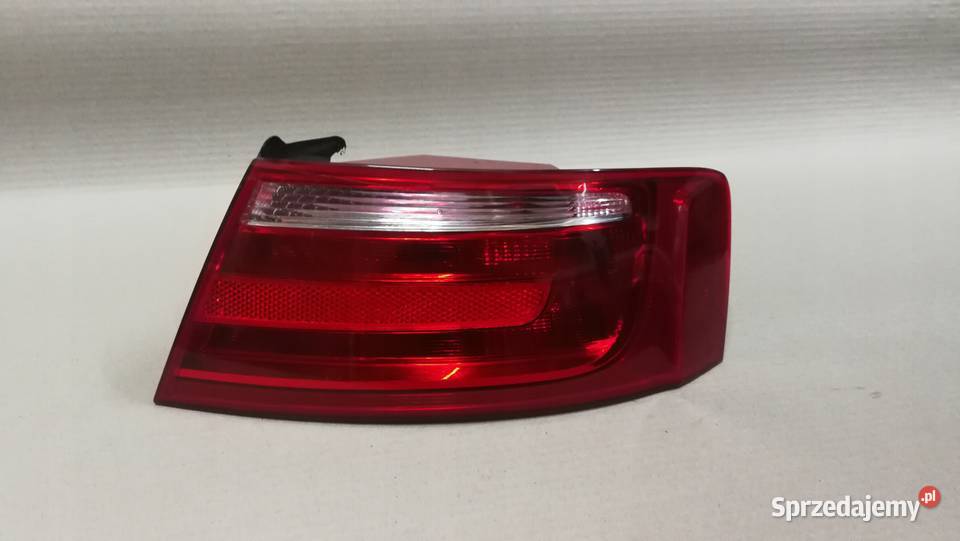 LAMPA PRAWY TYŁ Z BŁOTNIKA AUDI A5 COUPE osobowe śląskie Przystajń