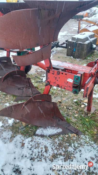 Pług 3 obrotowy kverneland świętokrzyskie