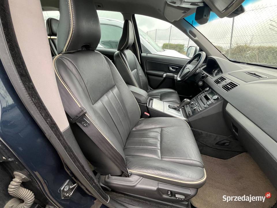 VOLVO XC90 24D D5 200 Executive 44 FQ216 Lublin