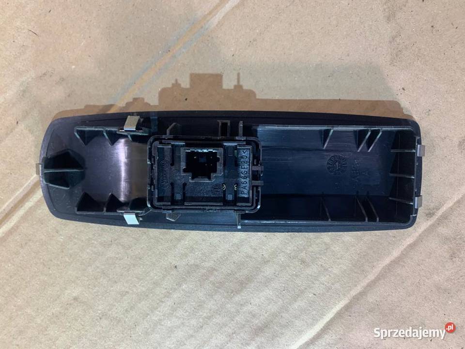 Panel podnoszenia szyb prawy Renault Laguna 3 Szczecin