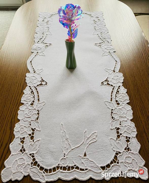 Bieżnik ręcznie haftowany Kalisz