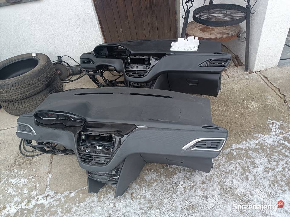 deska konsola 208 air bag schwek licznik Grybów