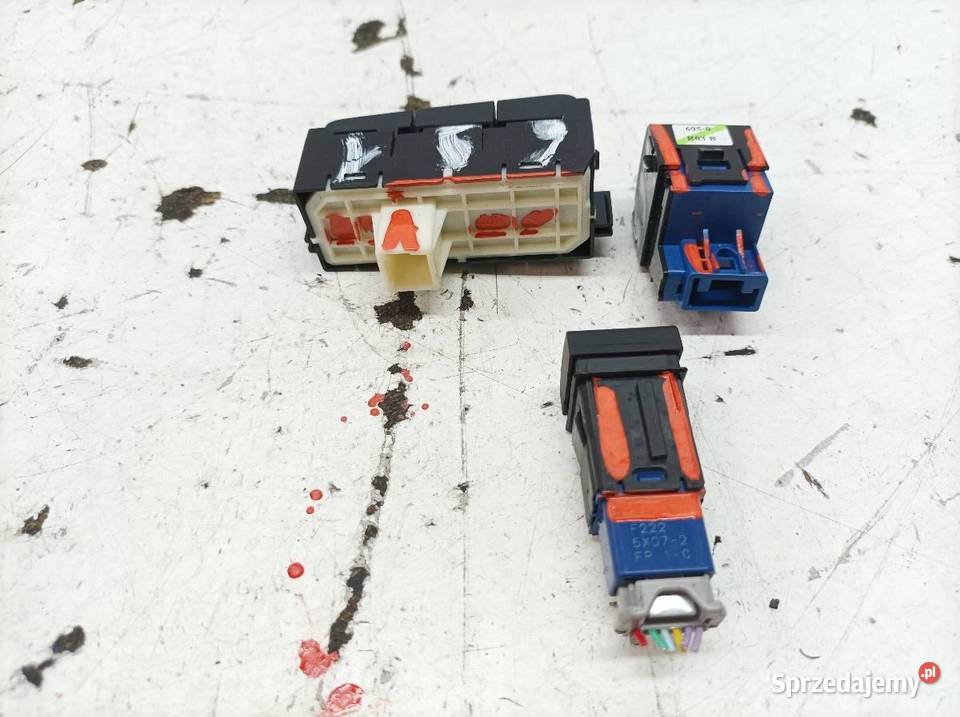 PRZEŁĄCZNIK ŚWIATEŁ ESP KPL 6960 M81303 Toyota Rok produkcji 2020 Panele sterowania, przełączniki sprzedam