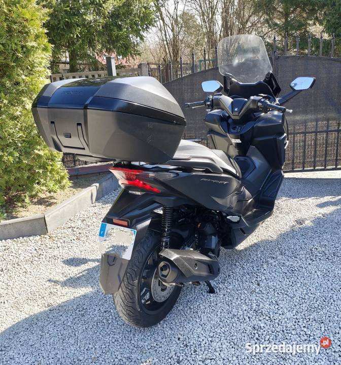 Skuter Honda Forza 125cc 2021r 8600 FULL LED ABS Rok produkcji 2021 łódzkie Łask sprzedam