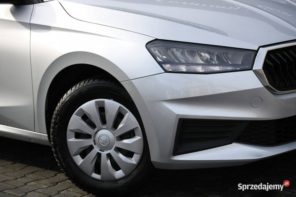 koda Fabia 10 MPI krajowy faktura VAT IV 2021 80KM Tychy sprzedam