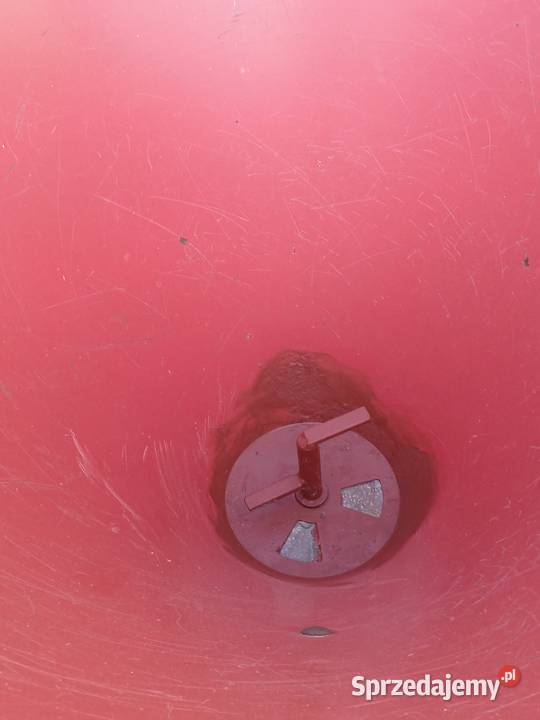 Siewnik do nawozu lejek