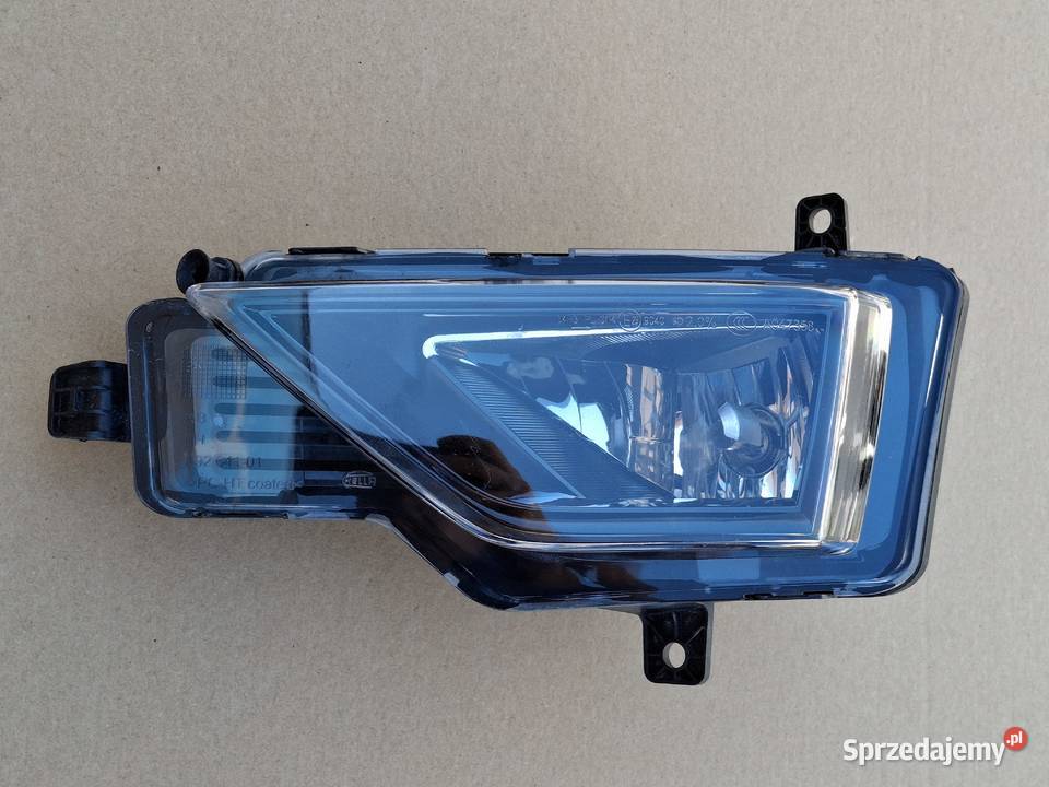 VW GOLF SPORTSVAN HALOGEN PRZECIWMGIELNY LEWY Bieleń