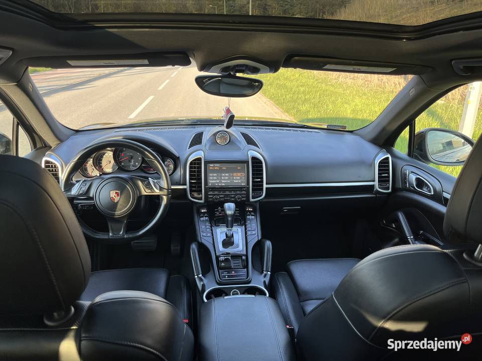 PORSCHE CAYENNE 36 300 Niski przebieg czarny 108000km