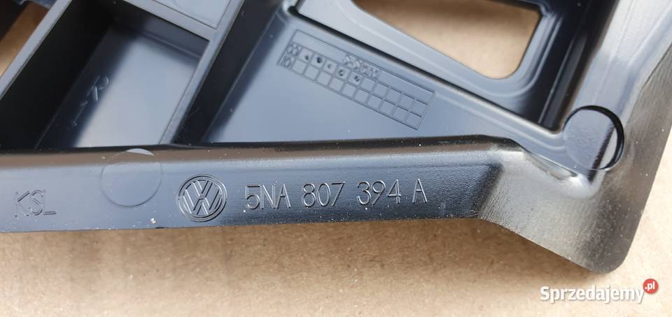 VW TIGUAN 5NA ŚLIZG ZDERZAKA PRAWY TYŁ Trzciel