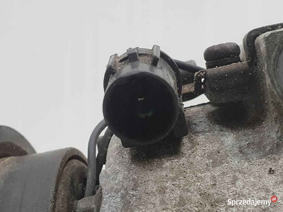 Hyundai I30 16 CRDI SPRĘŻARKA KLIMATYZACJI Janów sprzedam