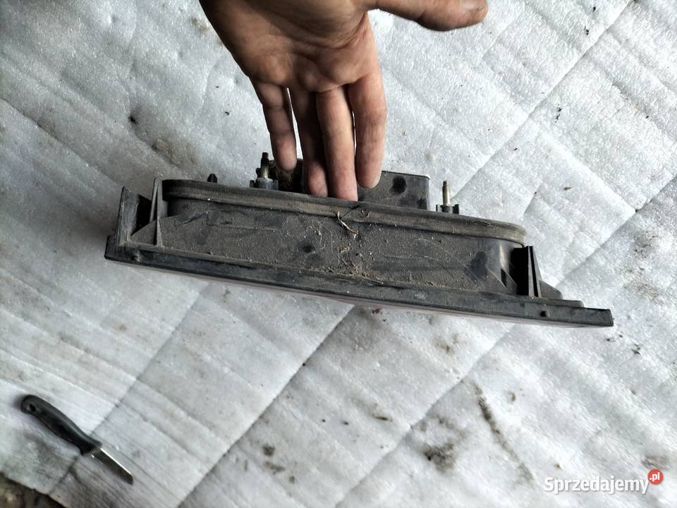 XANTIA KOMBI LAMPA TYŁ Kamień-Kolonia