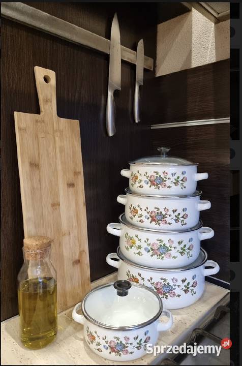 89 Garnki emalia drobne kwiatki sprzedam