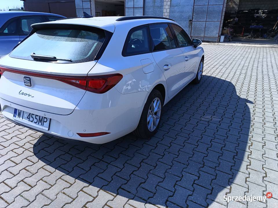 Seat Leon sportstourer kombi salon Polska niski Wołoskowola sprzedam