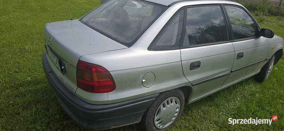 Astra F benzyna Astra Borek Stary