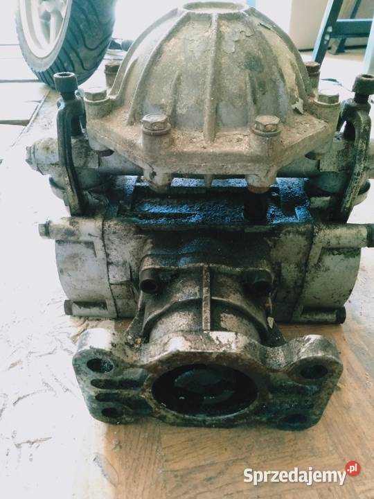 OPRYSKIWACZ ogrodniczy zbiornik 200l do TZ4K14