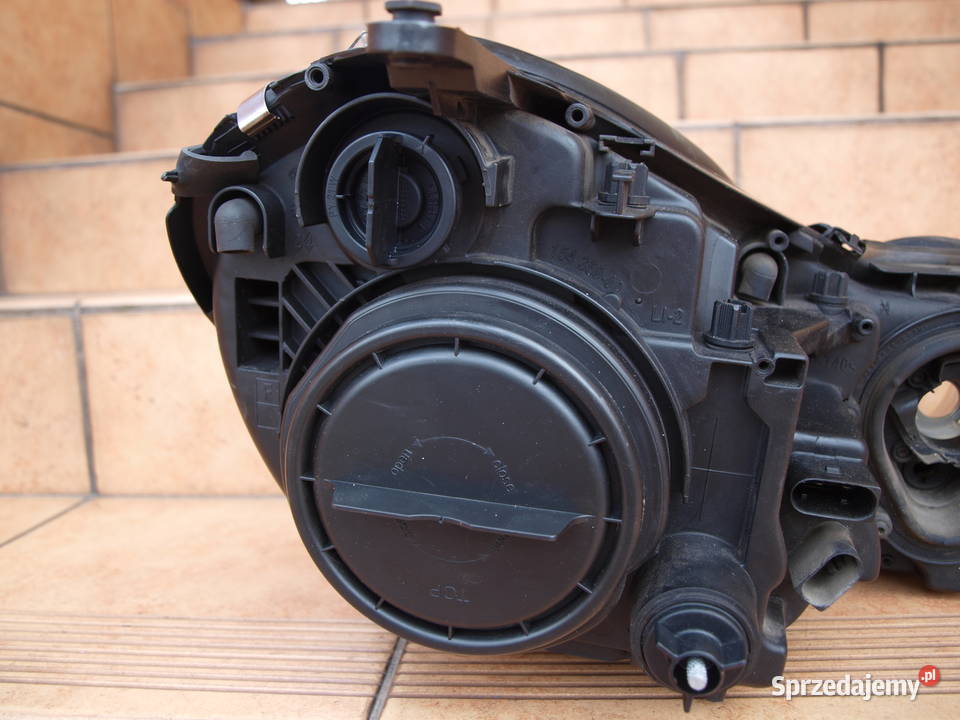 Mercedes E klasa W211 lampa lewa przód zwykła Kalisz