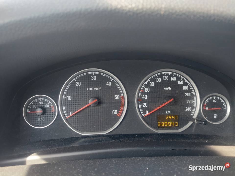 Opel Vectra kombi nieuszkodzony Trzęsówka