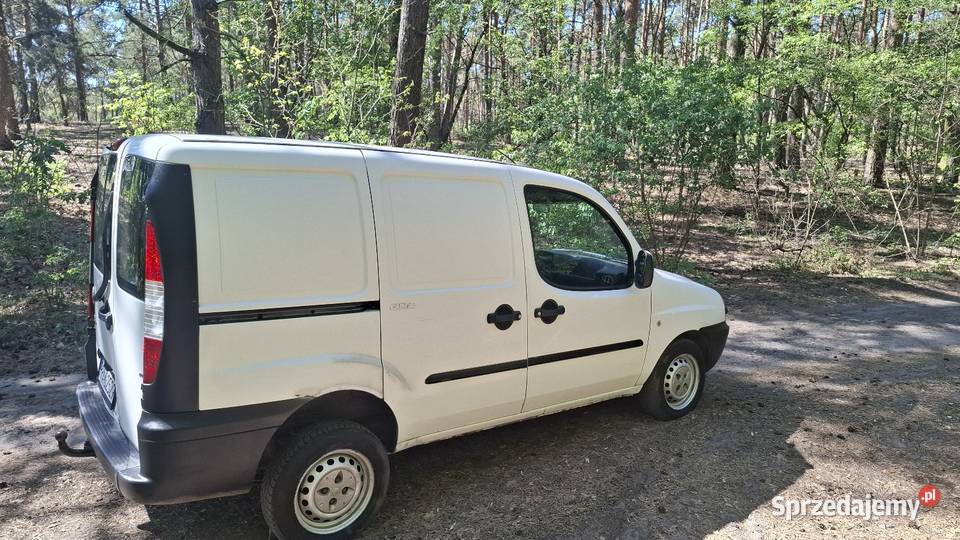 Fiat doblo cargo 19jtd z 2004 r Doblo