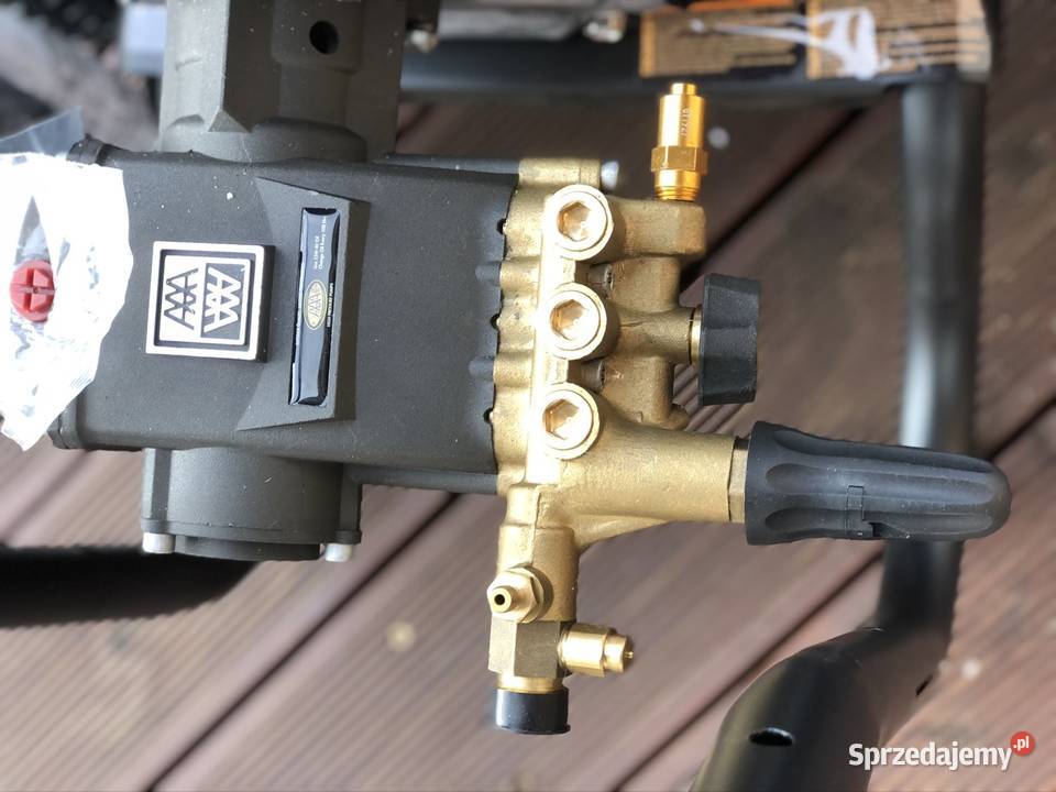 Myjka ciśnieniowa spalinowa DEWALT HONDA GX 250 Krosno sprzedam