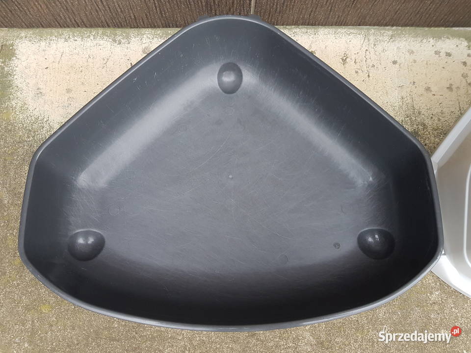 Kuweta kota narożna białoczarna Dla kotów mazowieckie Warszawa sprzedam