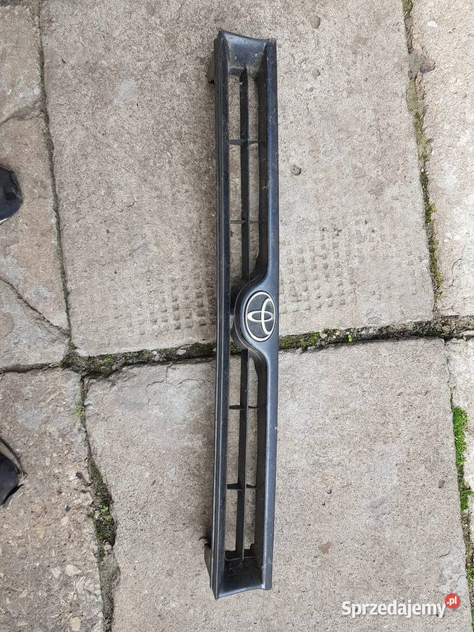 toyota corolla e 10 liftbag grill atrapa Jędrzejów