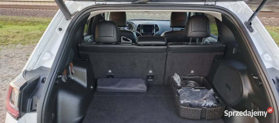 Jeep Cherokee KL Limited światła do jazdy dziennej Cherokee Puławy