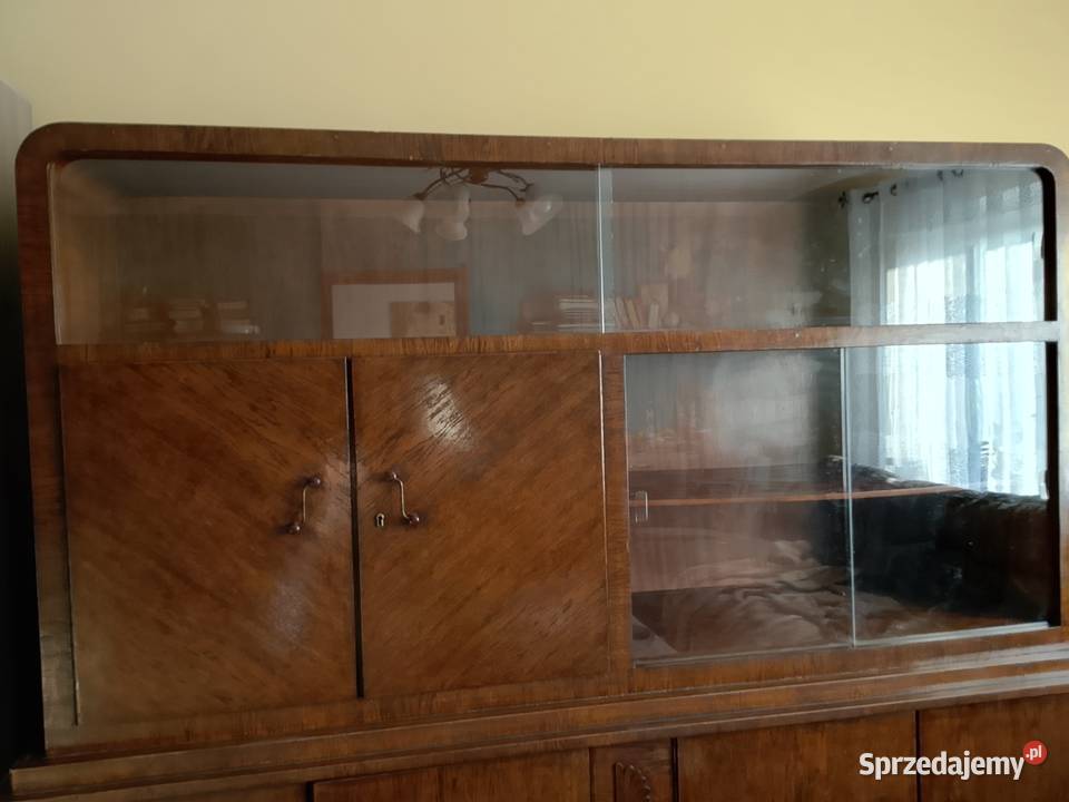 Kredens do renowacji głęboki solidny Chodzież sprzedam