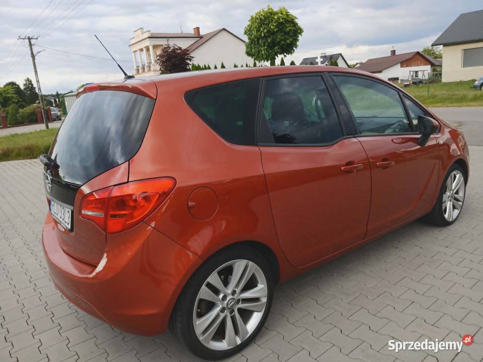 Opel Meriva 14GAZ 2011 Mega Wyposażenie Manualna Rok produkcji 2011 sprzedam