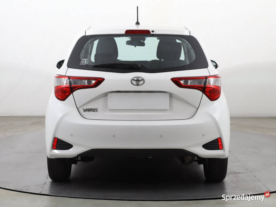Toyota Yaris 10 VVTi Hatchback