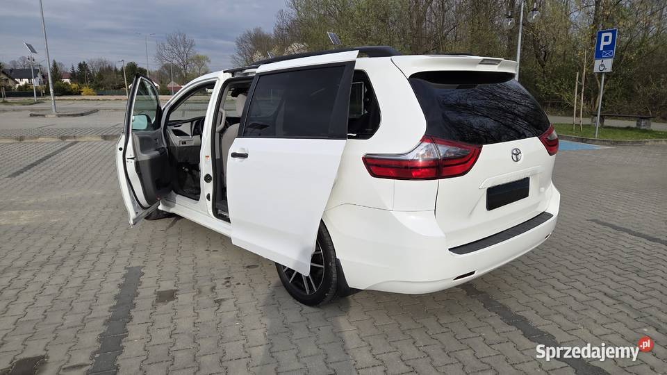 Toyota Sienna Super Stan Automat welurowa tapicerka