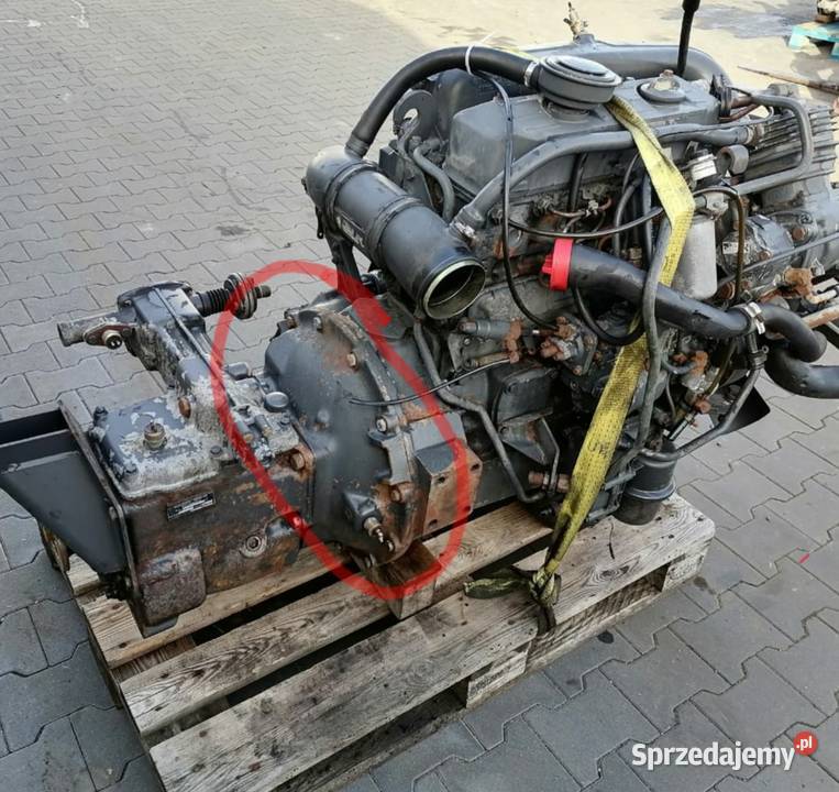 Obudowa sprzęgła skrzyni biegów G2 silnik OM 364 Rzędowice
