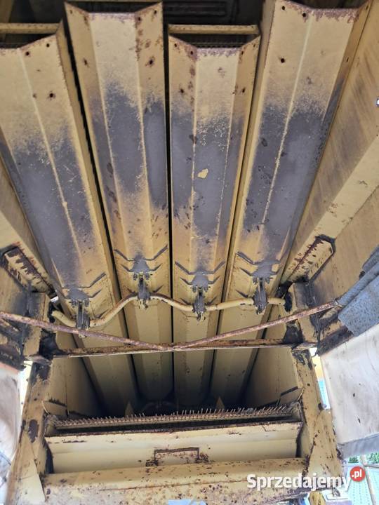 Kombajn na części Holland 8030 silnik heder koło Radom