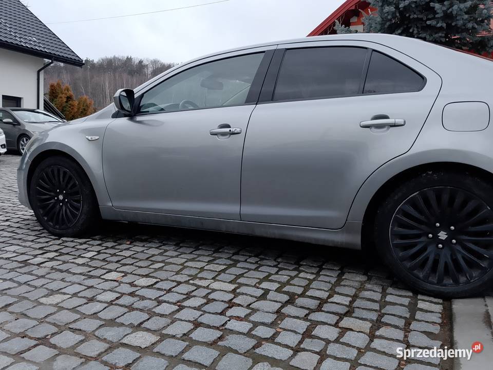 Sprzedam Suzuki kizashi Uszkodzony silnik