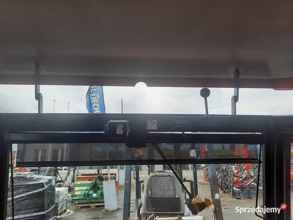 Kabina ciągnikowa ochronna KOJA do Ursus C330 nieuszkodzony Ciągniki sprzedam