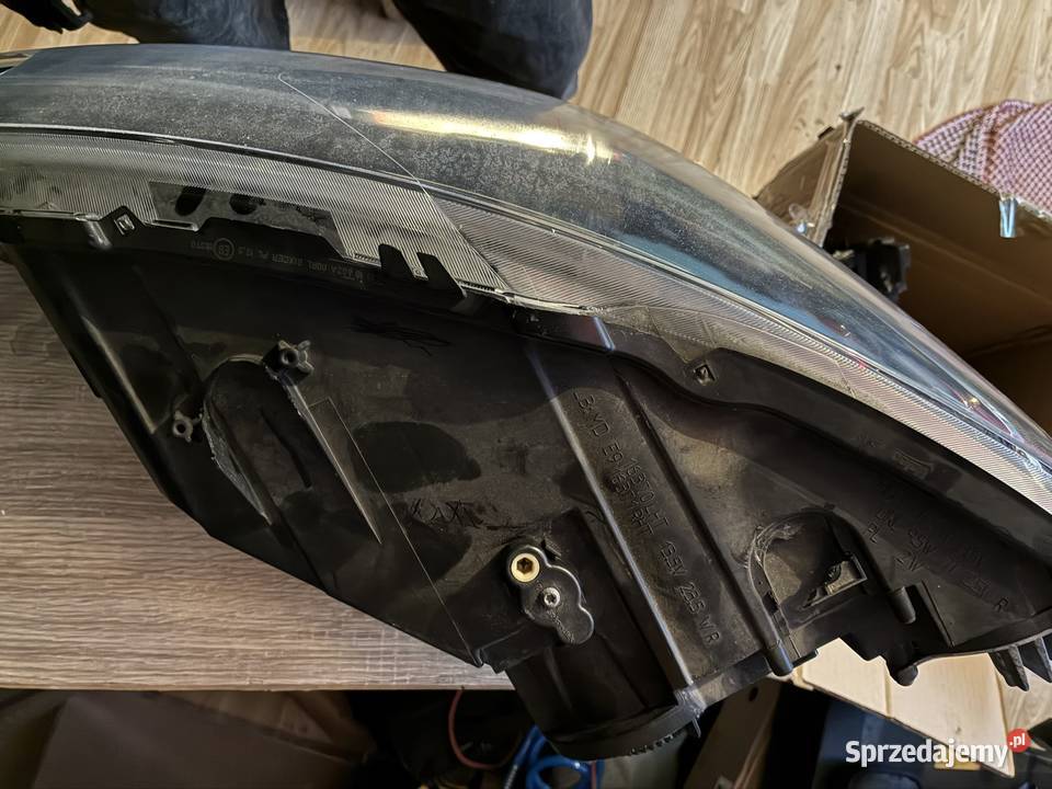 Lampa Reflektor prawy przód Seat Leon III 3 FR osobowe Sokołów Podlaski