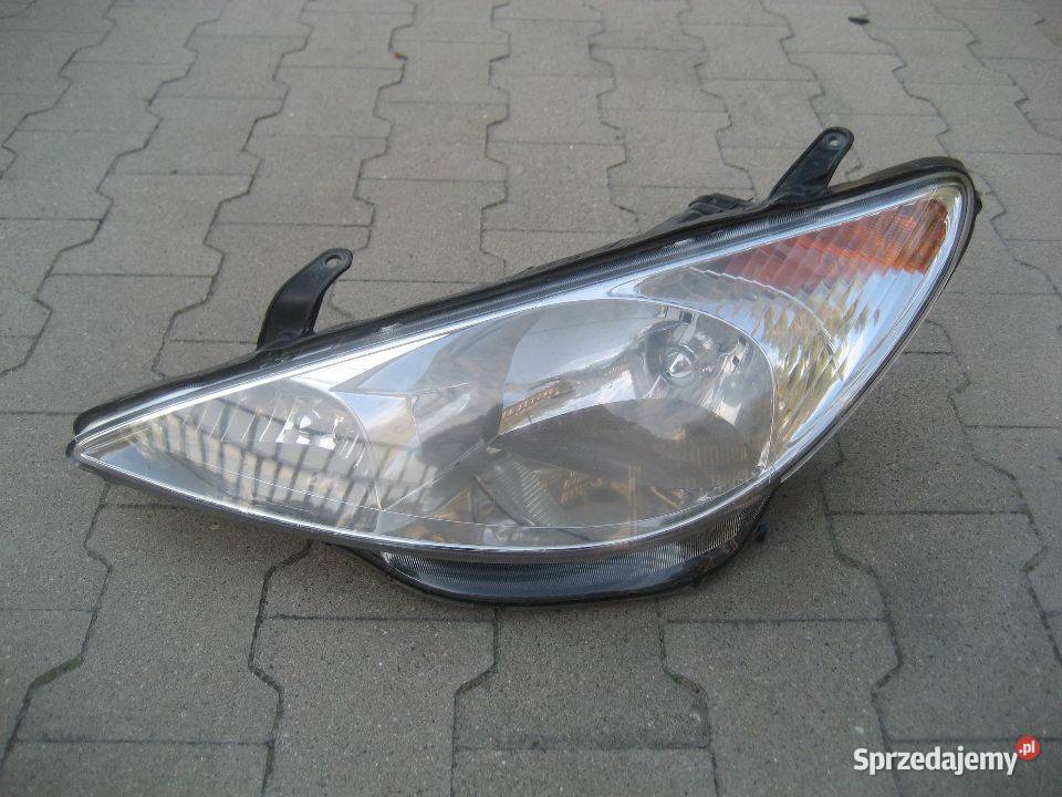toyota previa 9906r lampa przód lewa europa wielkopolskie Rakoniewice