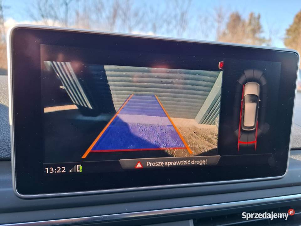 Audi montaz kamery cofania linie skretne Wieliczka