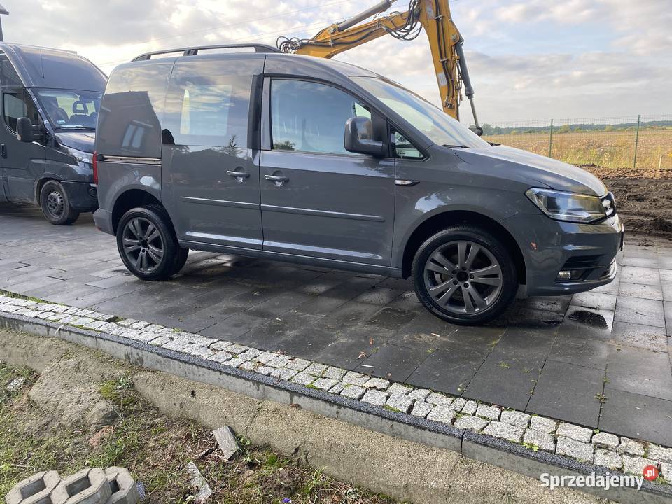 Sprzedam VW Caddy w wersji 4motion elektrycznie ustawiane fotele wielkopolskie Rawicz