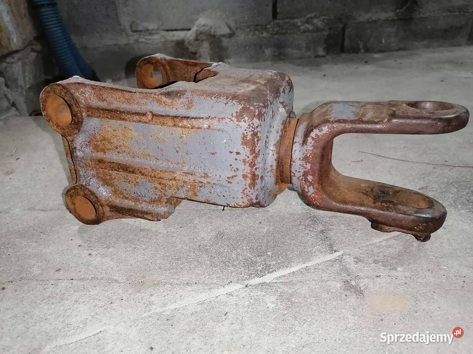 Zaczep górny Ursus 330 330 M 335 nieuszkodzony Części zamienne Rolnictwo Masłów Drugi