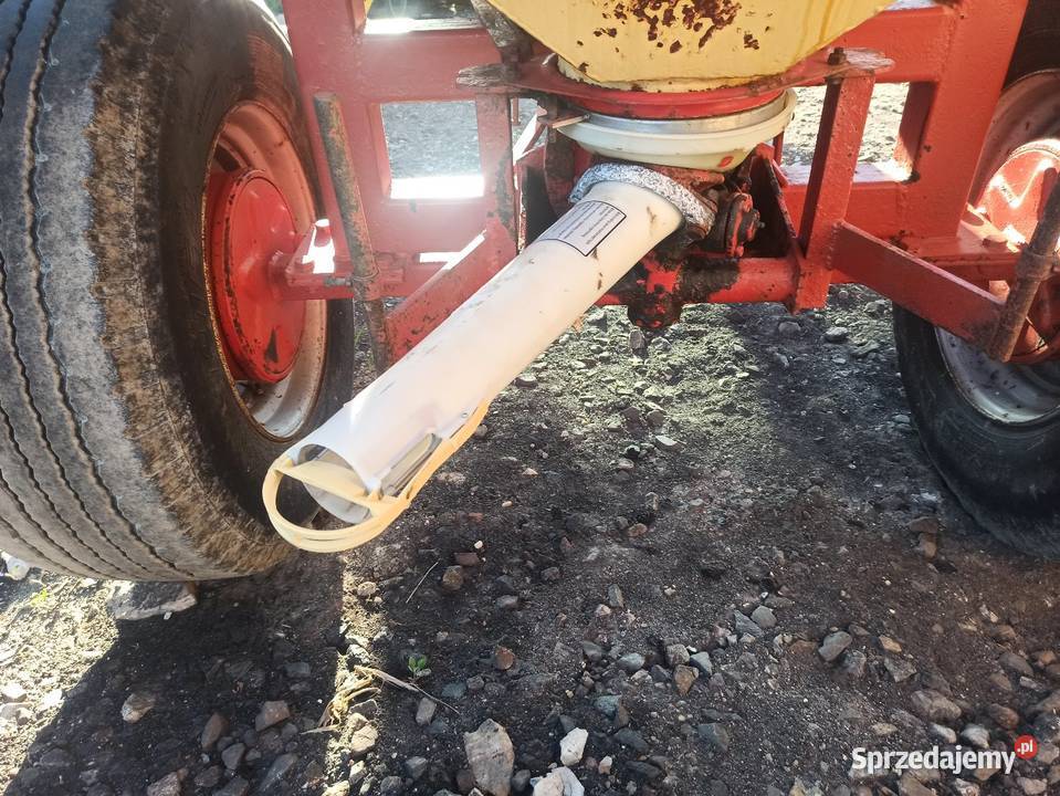 Rozsiewacz nawozów i wapna Vicon 4 t śląskie Konin