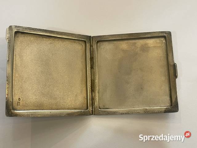 Srebrna pudernica 800 88 g z herbem Szreniawa małopolskie Kraków