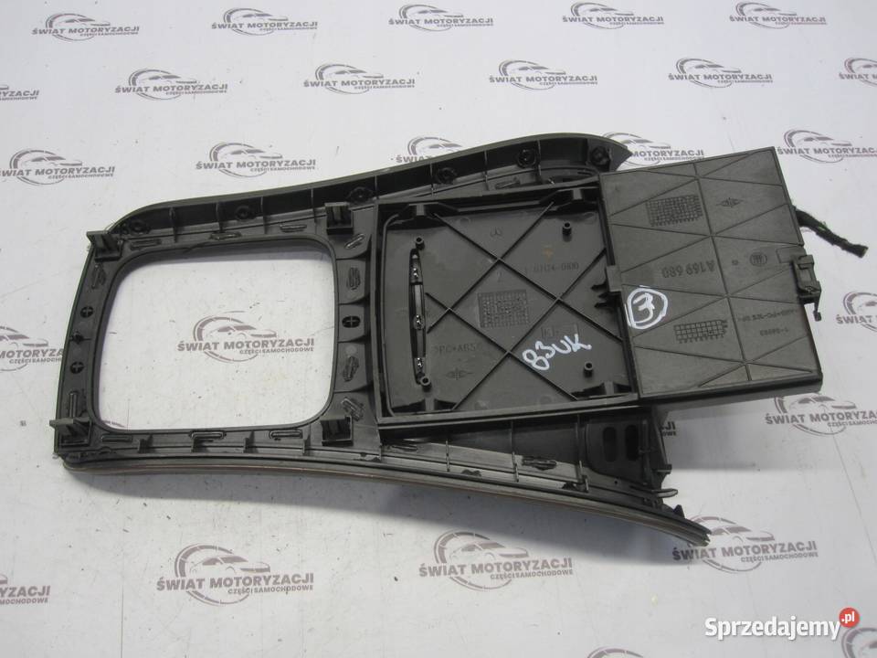 MERCEDES W169 LIFT 09r ramka dekor tunelu